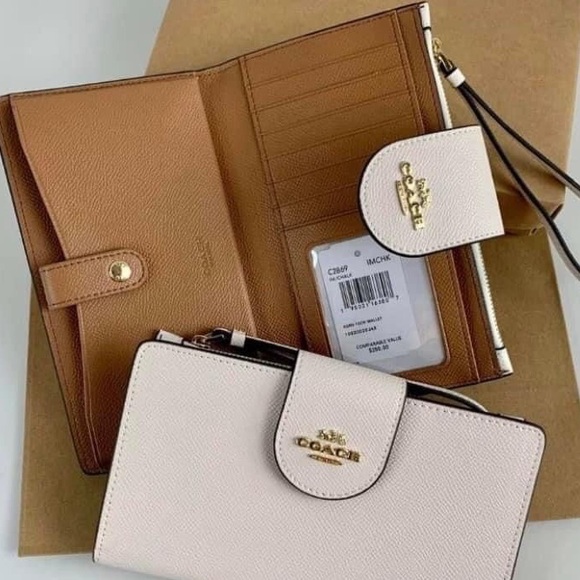 Coach Tech Wallet - Picture 4 of 6